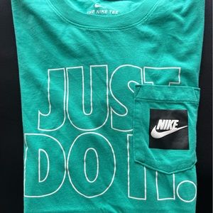 Nike Men’s Tee w/pocket